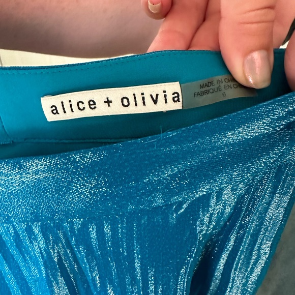 Alice + Olivia Blue Metallic Pleated Skirt - Size 6 - Picture 5 of 9